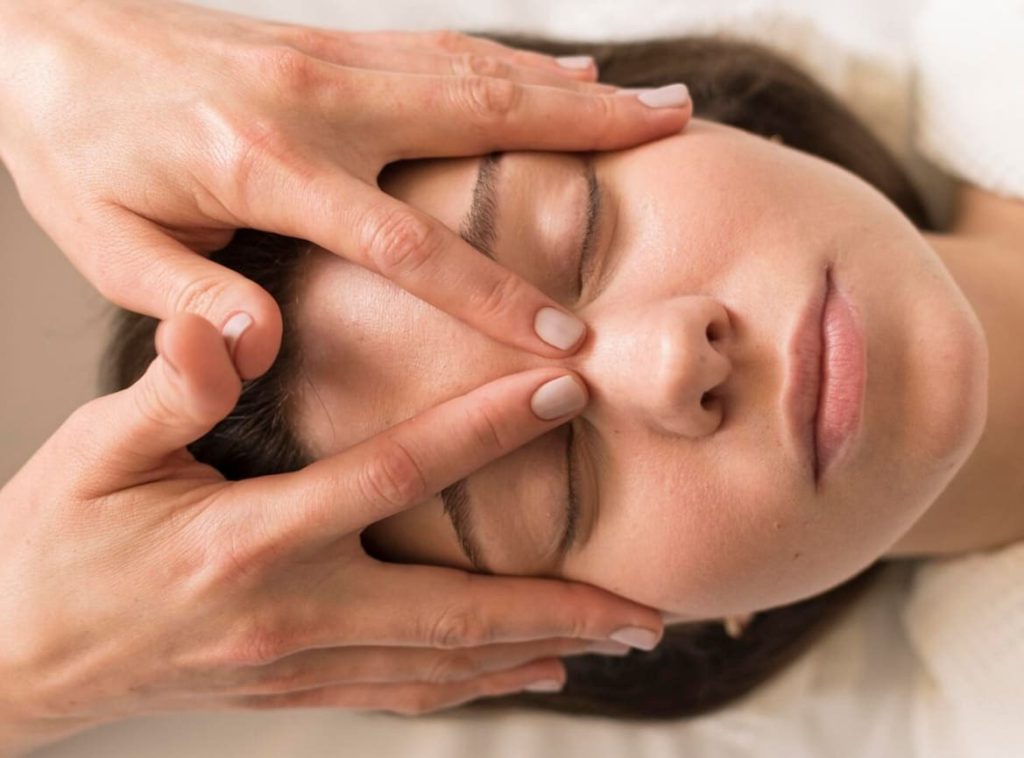 Masaje facial Kobido, lifting japonés natural, en Huelva